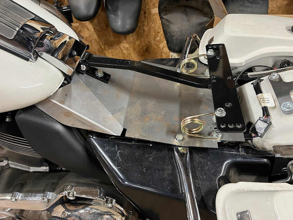 Seat Base Mount Plate Black 2008 / UP FLT