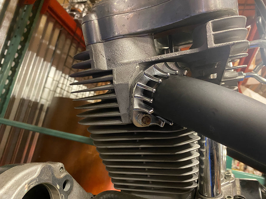 Finned Exhaust Port Flange Kit 1984 / 2017 FXST 1984 / 2016 FLT 1984 / 1994 FXR 1986 / 2017 FLST 1991 / 2017 FXD 1986 / UP XL